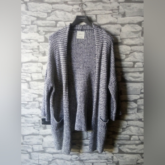 Zara Sweaters - Grey zara knit draped cardigan size eur M